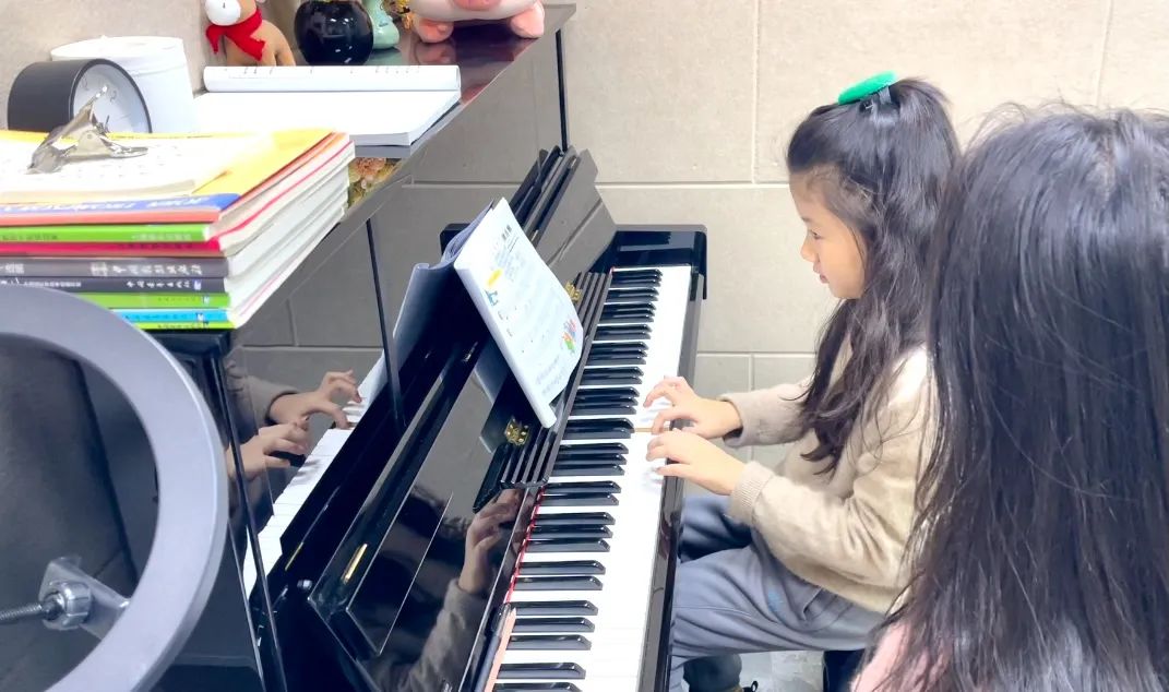 终于找到了可靠的钢琴课！试着不浪费钱，真正低成本
